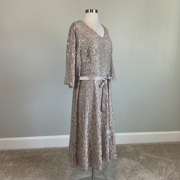Alex Evenings Sequined Lace Cocktail Dress Size 24W Taupe Belted Fit and Flare - Picture 2 of 11